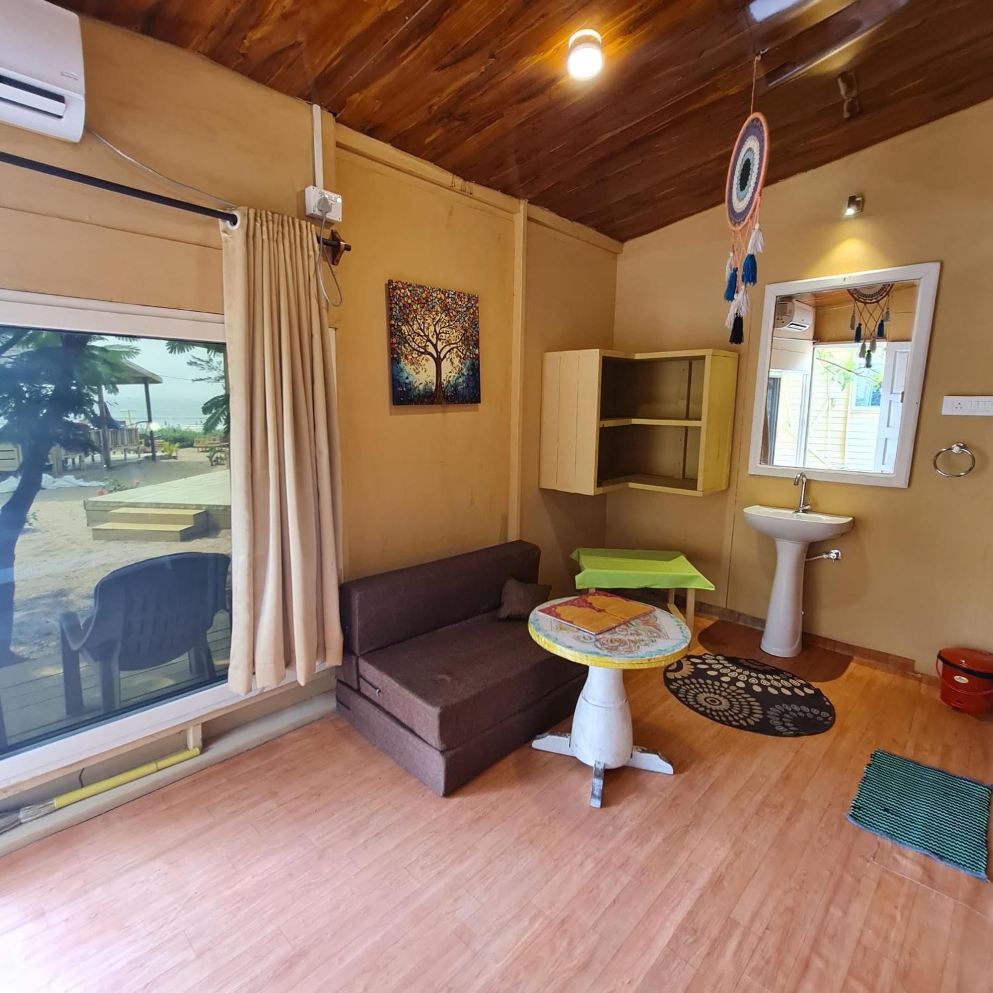 Love Temple Beach Resort Arambol Eksteriør bilde